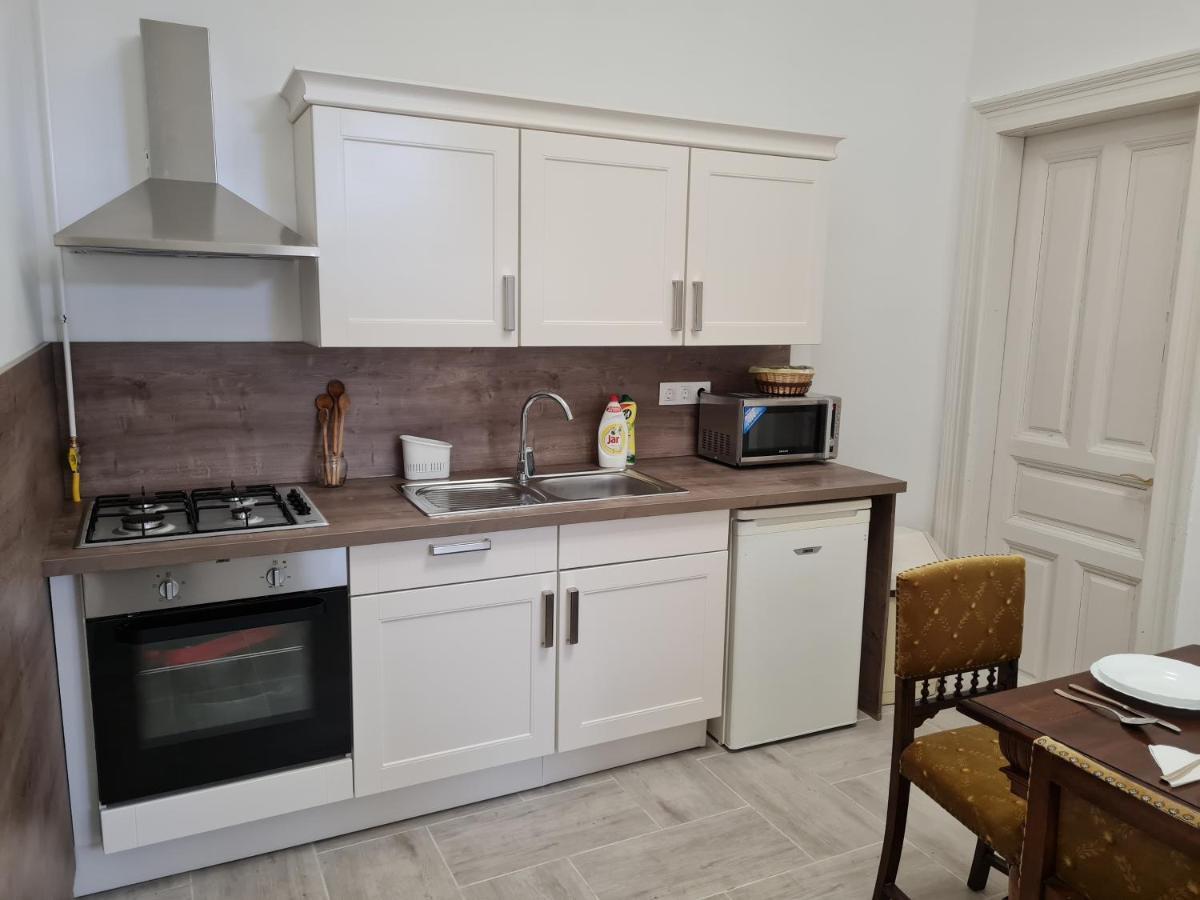 Tulipanvendeghaz Ξενοδοχείο Keszthely Εξωτερικό φωτογραφία