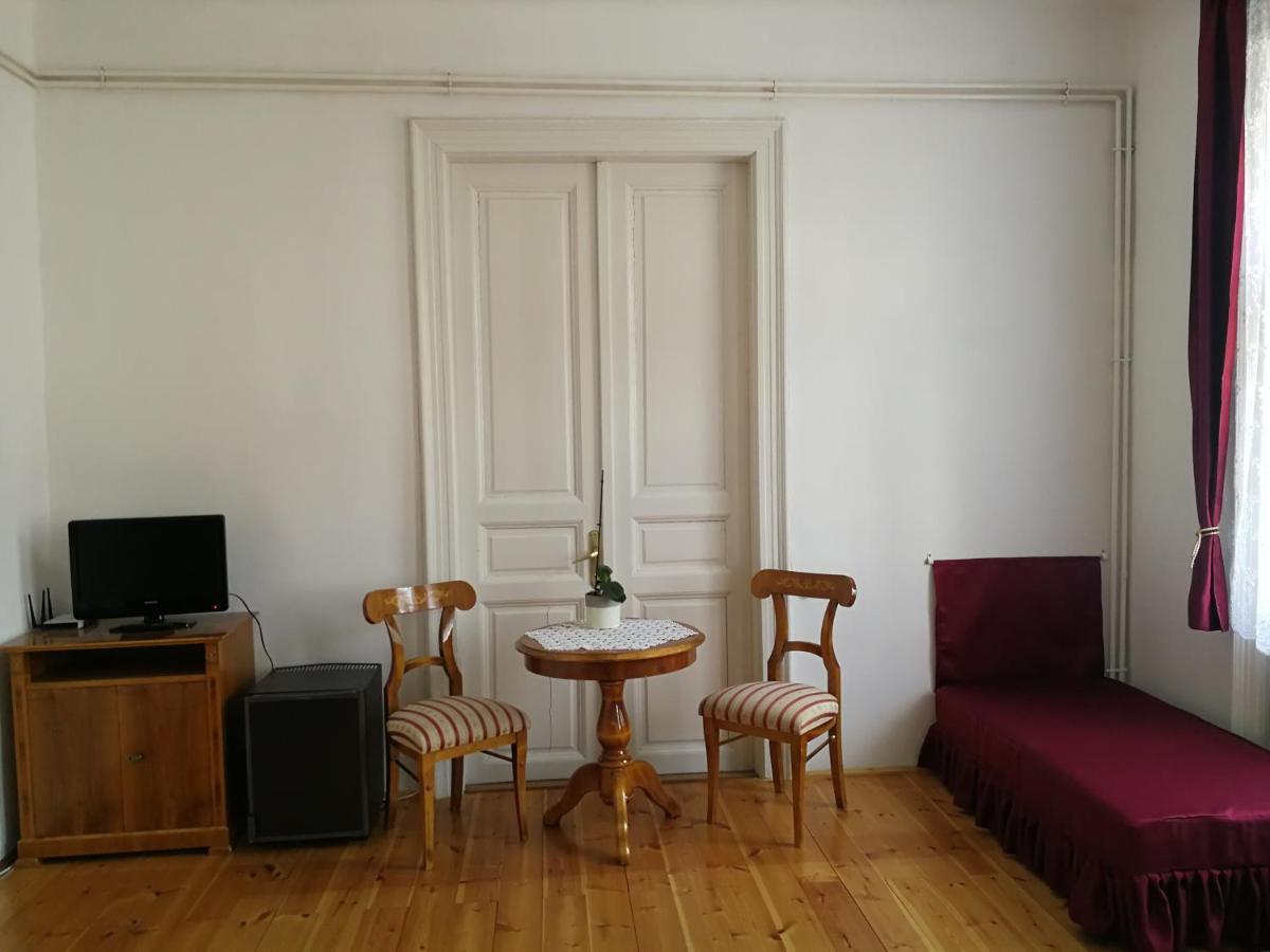 Tulipanvendeghaz Ξενοδοχείο Keszthely Εξωτερικό φωτογραφία