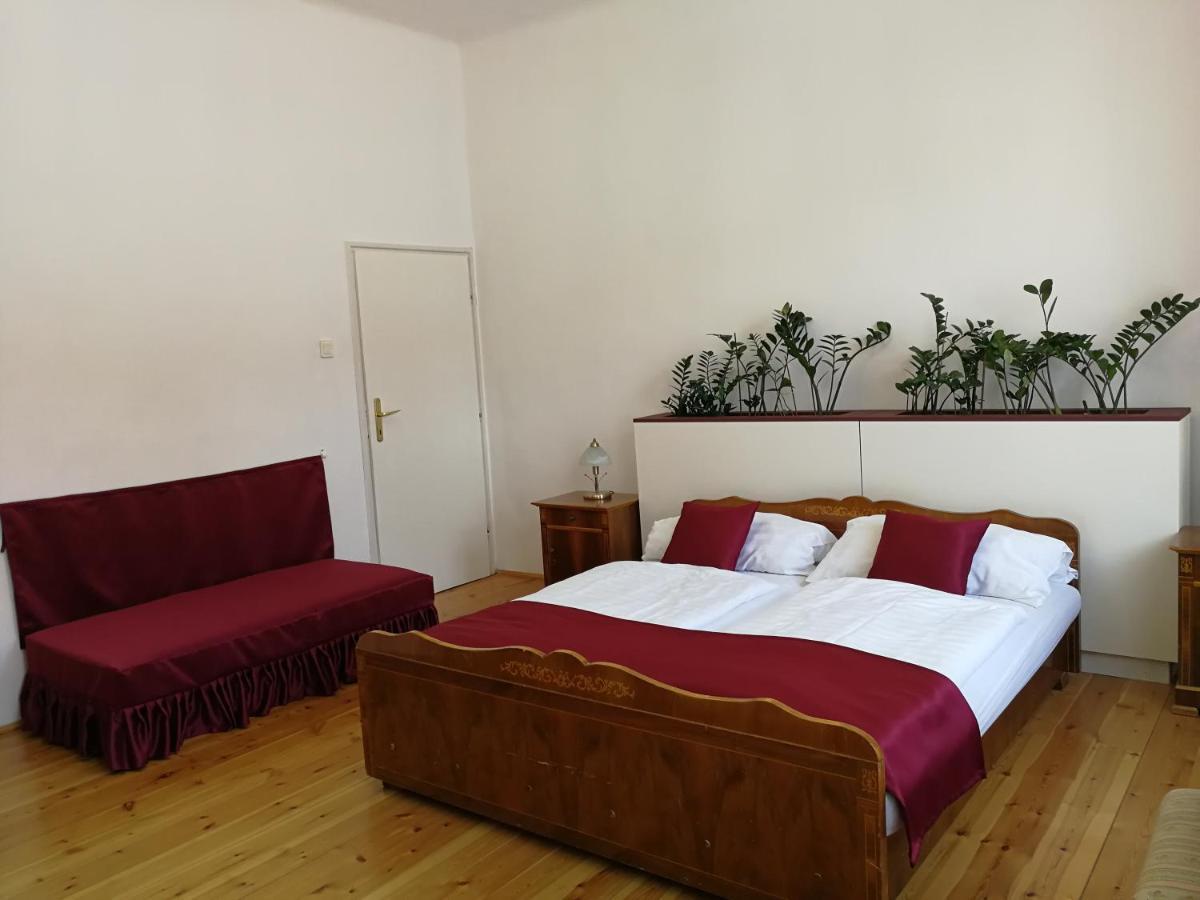 Tulipanvendeghaz Ξενοδοχείο Keszthely Εξωτερικό φωτογραφία