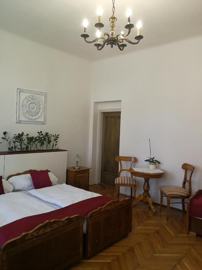 Tulipanvendeghaz Ξενοδοχείο Keszthely Εξωτερικό φωτογραφία