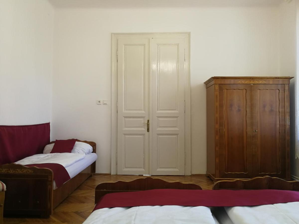 Tulipanvendeghaz Ξενοδοχείο Keszthely Εξωτερικό φωτογραφία